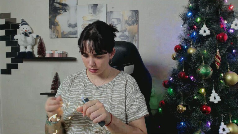 GlamNova's Streamate show and profile