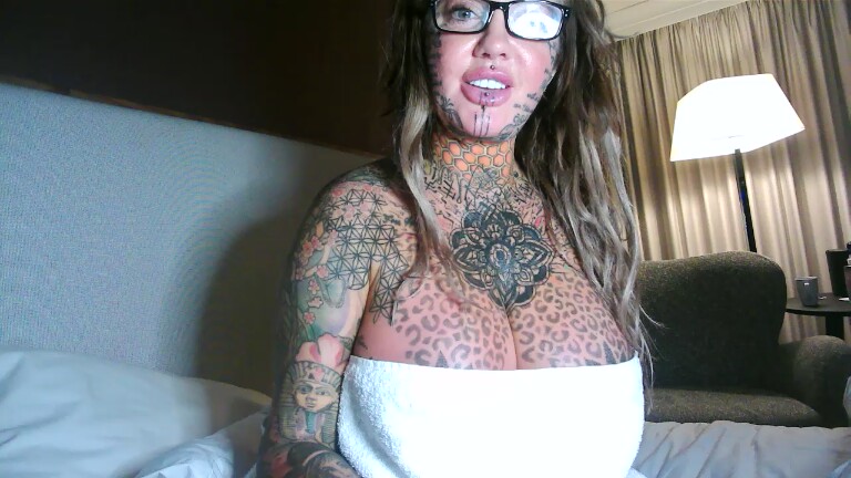 CandyApplesxXx's Streamate show and profile