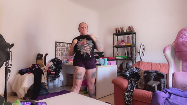 GoddessKisica's Streamate show and profile