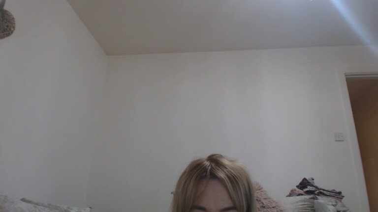 Unfaithful_Bella's Streamate show and profile