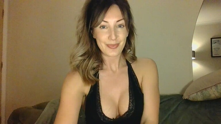 JoanieOakley21's Streamate show and profile