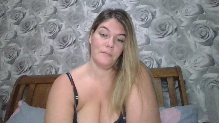 BabyCakesUK's Streamate show and profile