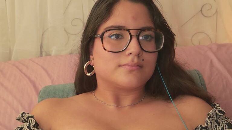 HaileyBunny_18's Streamate show and profile