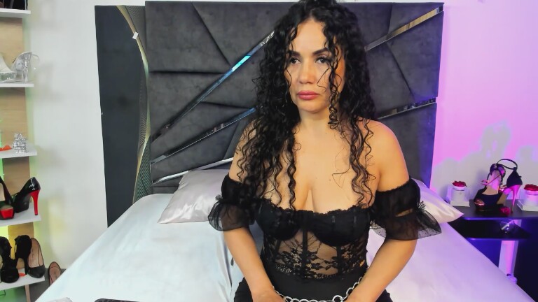 CatlinBouuvier's Streamate show and profile