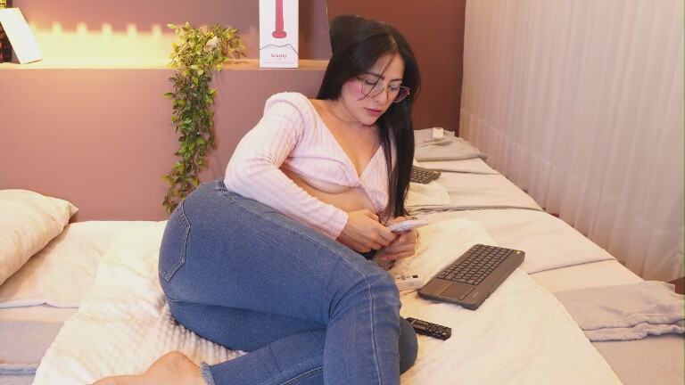 EvaPaoluci's Streamate show and profile