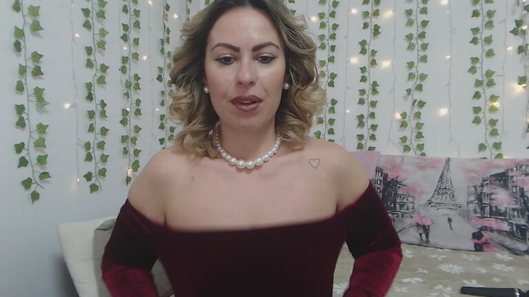 CARMIYNNA's Streamate show and profile