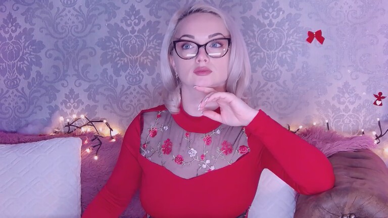 EllianaReese's Streamate show and profile