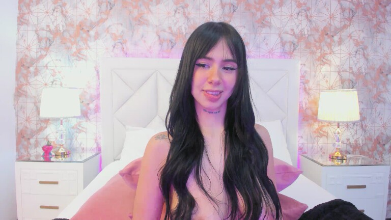 AriiaTyler's Streamate show and profile