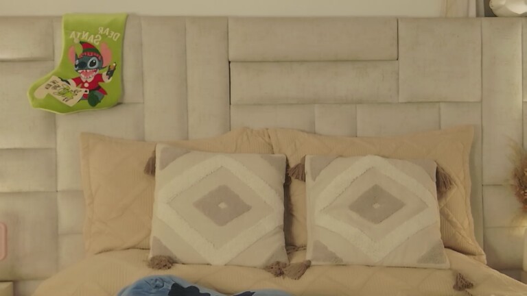 LanaGrey18's Streamate show and profile