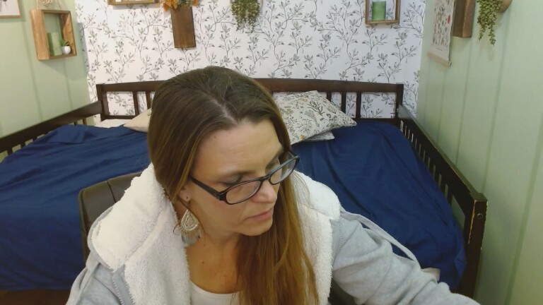 GeminiLoveXO's Streamate show and profile