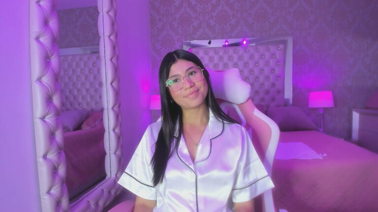 LylaKarl's Streamate show and profile