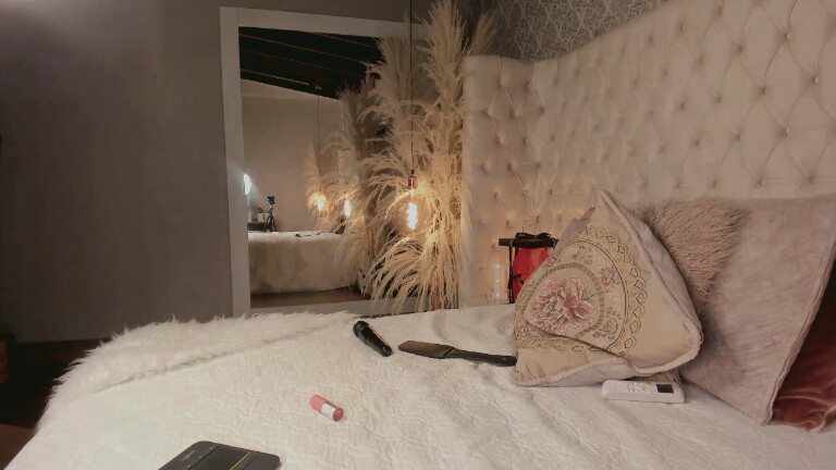 Dannah_Gomez's Streamate show and profile