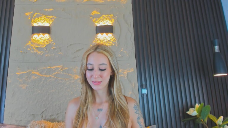 FerLenns's Streamate show and profile