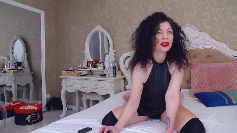 NataliaRed's Streamate show and profile