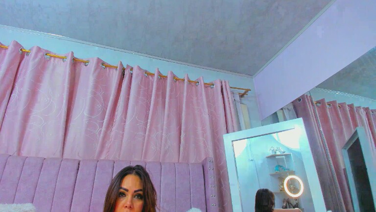 Grace_Jonees's Streamate show and profile