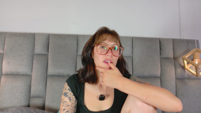 Isabella_Stewart's Streamate show and profile