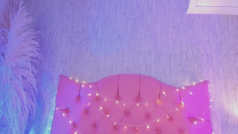 SakuraDilucas's Streamate show and profile