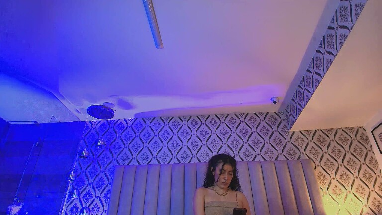 Emma_Lunny's Streamate show and profile