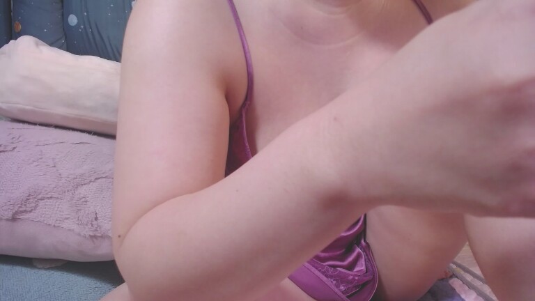 ninini92's Streamate show and profile