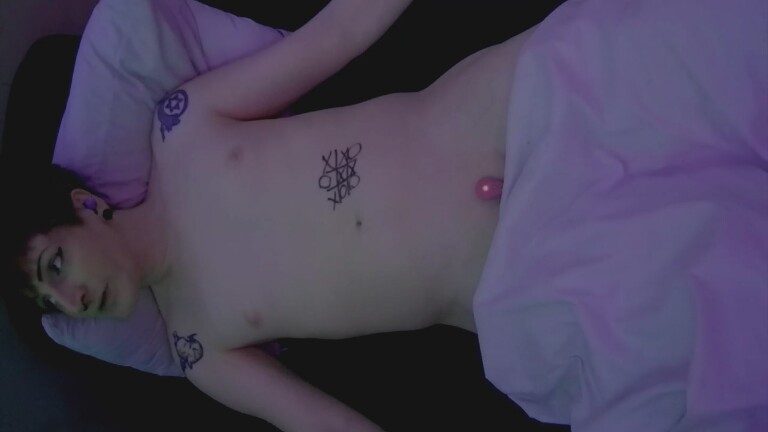 Moonless's Streamate show and profile