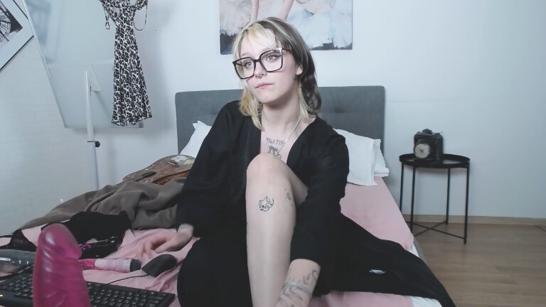 HALSEYx's Streamate show and profile