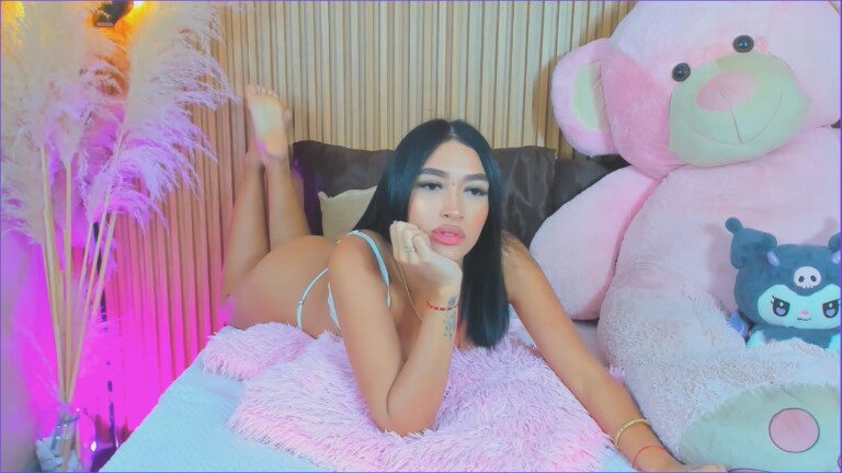 HemmaThompsonn's Streamate show and profile