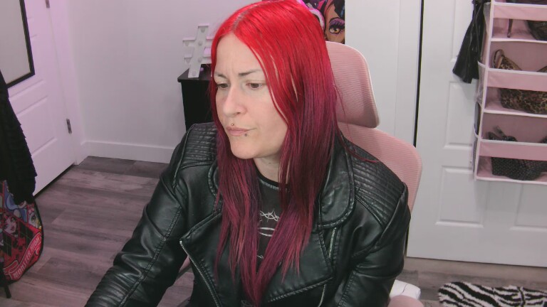 missgennyrock's Streamate show and profile