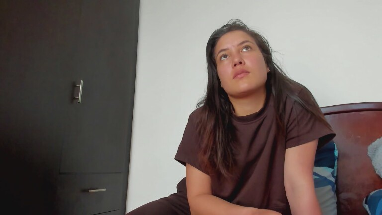 LiaaIsabella's Streamate show and profile