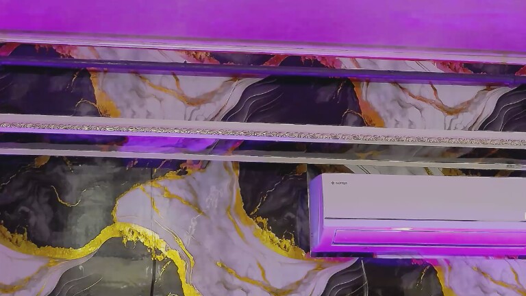 KIMBERLYI's Streamate show and profile