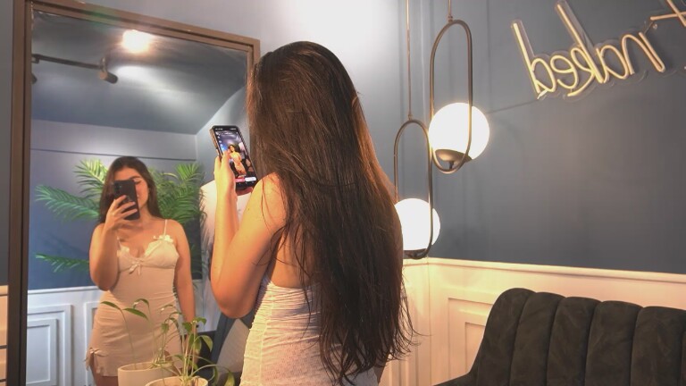 MilaIvy's Streamate show and profile